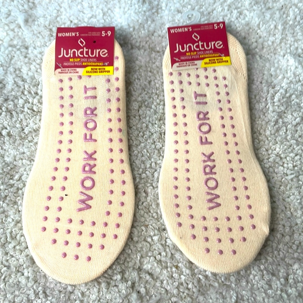 - 🍒 3 for 25 🍒 Women’s Juncture Ultra Low Shoe Liner Socks lot of 2